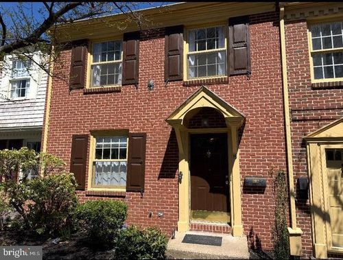 19 Roboda Blvd, ROYERSFORD, PA, 19468-2956 | Card Image