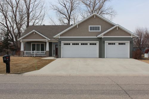 533 7th Ave. Se Avenue Se, Mayville, ND, 58257 | Card Image