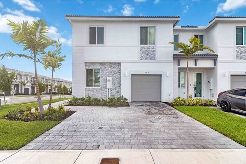 760 Se 13th Ct, Homestead, FL, 33034-3463 | Card Image