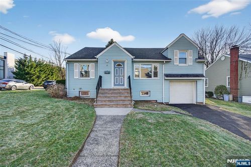 71 Allwood Pl, Clifton, NJ, 07012-1251 | Card Image
