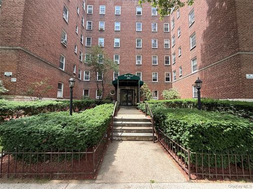 3f-765 Bronx River Rd, Yonkers, NY, 10708-6948 | Card Image