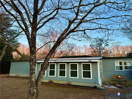 826 Carlton Rd, Wake, VA, 23176-2130 | Card Image
