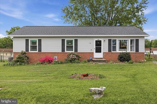 106 Lakeview Ct, STEPHENS CITY, VA, 22655-2348 | Card Image