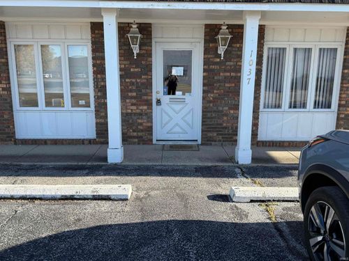 1037 N 8th St, Vincennes, IN, 47591-3222 | Card Image