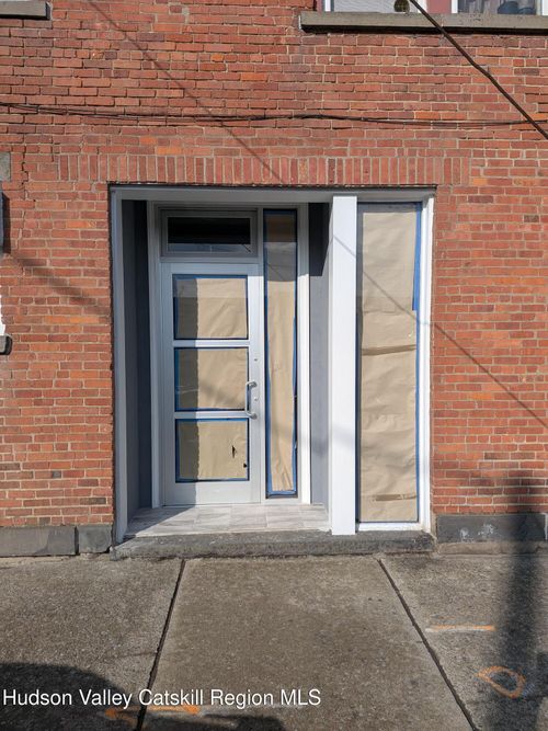 3 Cedar St, Kingston, NY, 12401-5046 | Card Image