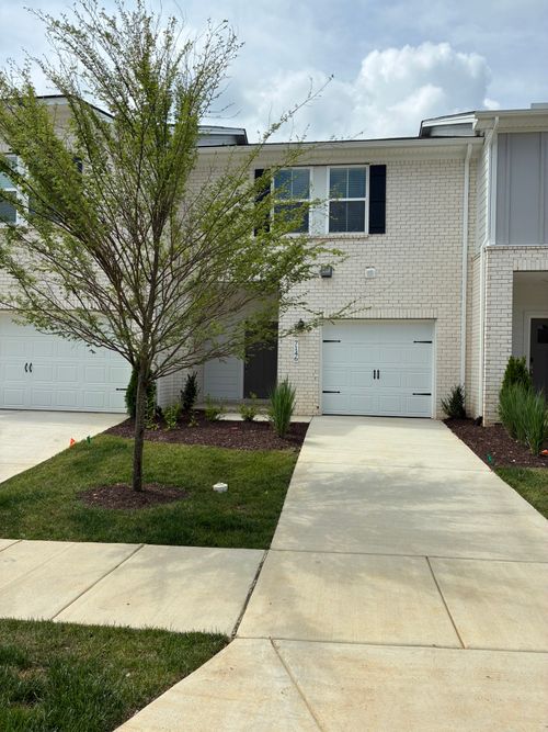 7146 Cedarcrest Ln, Fairview, TN, 37062-2062 | Card Image