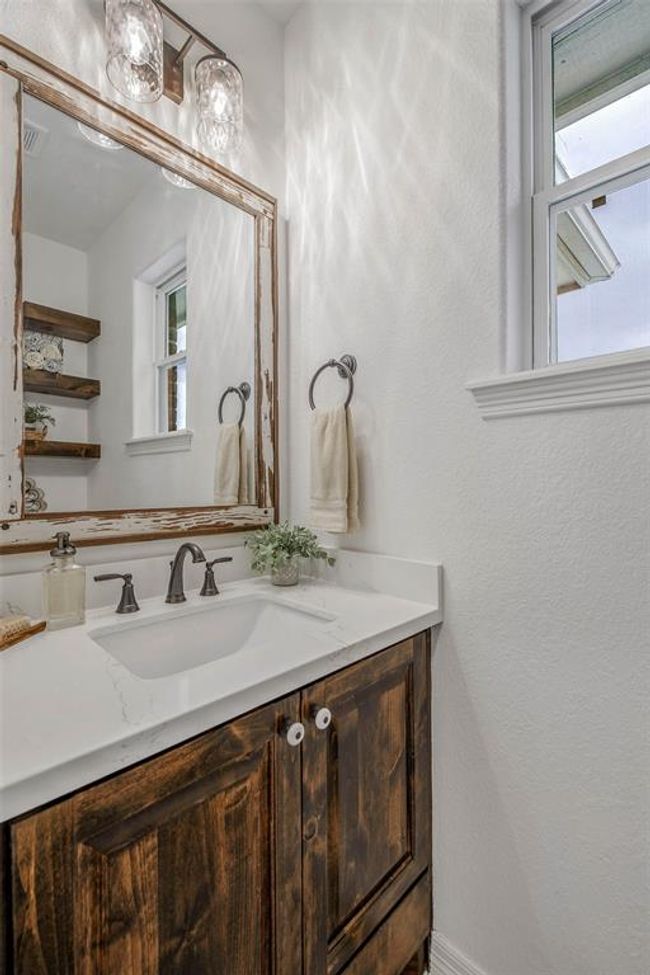 2181 Fm 166, House other with 4 bedrooms, 3 bathrooms and 2 parking in Caldwell TX | Image 27