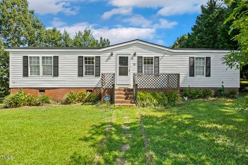 76 Maple St, Coats, NC, 27521-9224 | Card Image