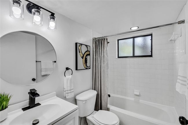 101 - 2301 Oak Park Way, Condo with 2 bedrooms, 2 bathrooms and null parking in ORLANDO FL | Image 12
