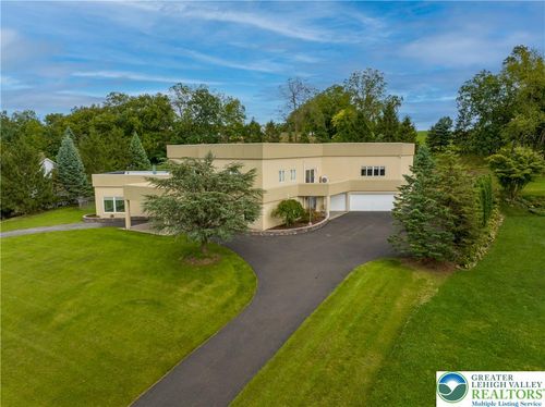 2224 Meadow Brook Dr, Schnecksville, PA, 18078-2809 | Card Image