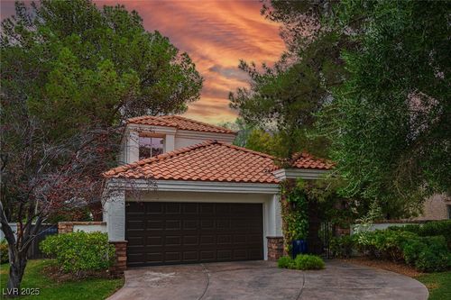 2112 Lookout Point Cir, Las Vegas, NV, 89117-5805 | Card Image