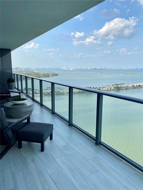 unit-2801-3131 Ne 7th Ave, Miami, FL, 33137-4467 | Card Image