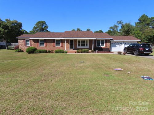 122 Forest Dr, Aberdeen, NC, 28315-4445 | Card Image