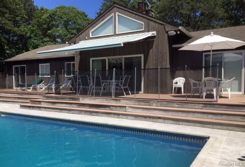 7 Clay Pit Rd, Remsenburg, NY, 11960-2046 | Card Image