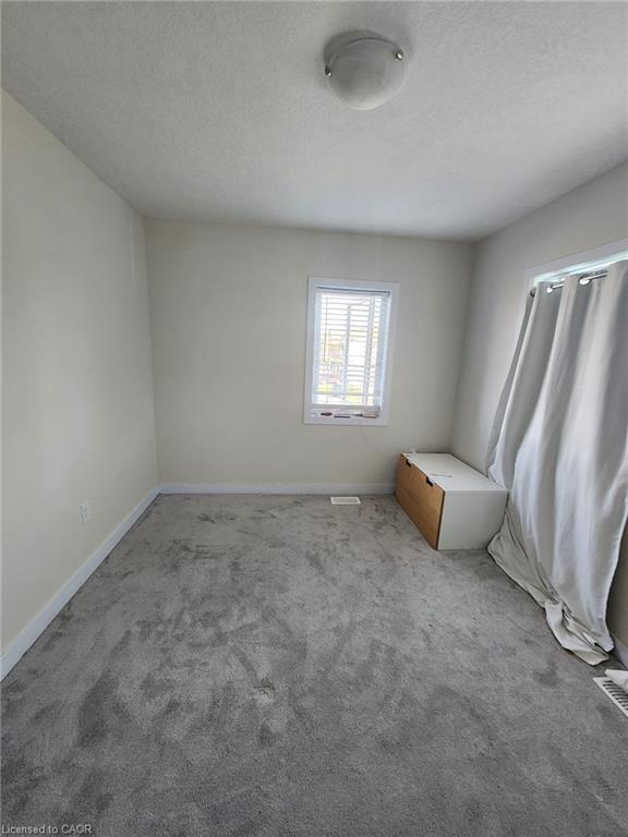Residential Lease in Welland 5