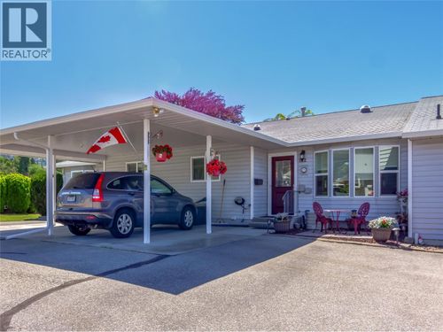 102 - 2445 S Main St, Townhouse with 2 bedrooms, 3 bathrooms and 2 parking in Penticton BC | Card Image
