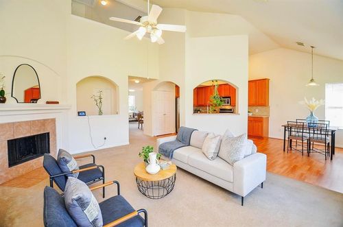 13216 Castlewind Ln, Pearland, TX, 77584-6712 | Card Image