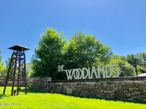 202-3915 Cherokee Woods Way, Knoxville, TN, 37920-2278 | Card Image