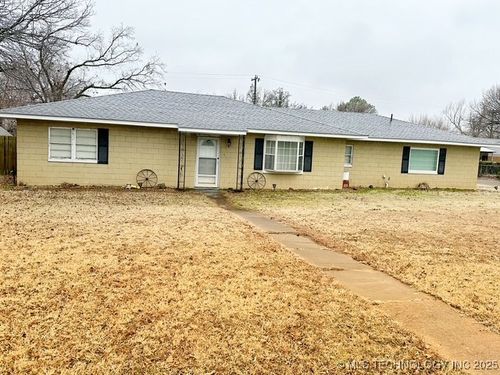 401 Diamond, Holdenville, OK, 74848 | Card Image