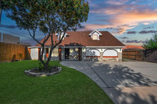 3603 Zoch Ln, Houston, TX, 77092-6621 | Card Image