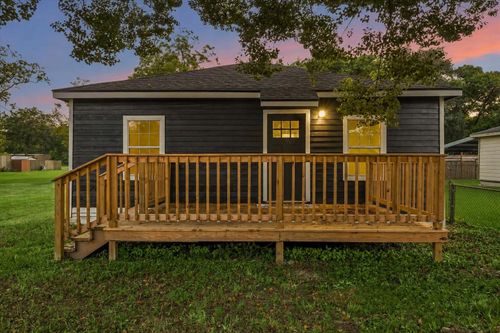 5122 Avenue L, Santa Fe, TX, 77510-2036 | Card Image