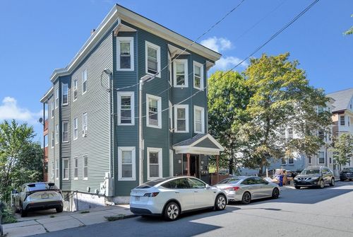 3-22 Fisher Ave, Boston, MA, 02120-3384 | Card Image
