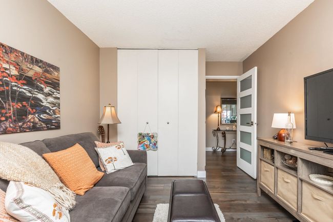 305 - 1351 Martin St, Condo with 2 bedrooms, 1 bathrooms and 1 parking in White Rock BC | Image 25