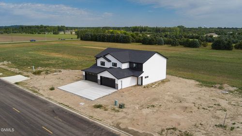 3521 Boston Loop, Bismarck, ND, 58504 | Card Image