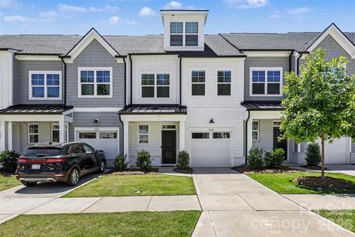 9521 Munsing Dr, Charlotte, NC, 28269-4959 | Card Image