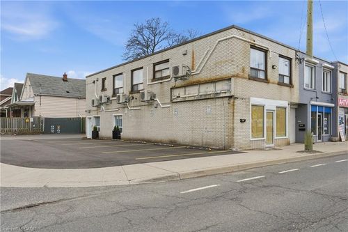1110 Cannon Street E, Hamilton, ON, L8L2J6 | Card Image