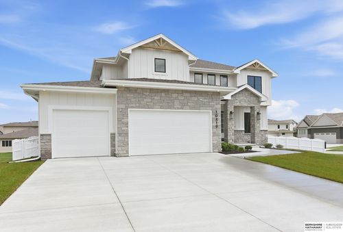 16606 Abigail St, Bennington, NE, 68007 | Card Image
