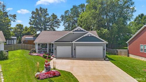 7227 W Mustang Dr, Ellettsville, IN, 47429-1279 | Card Image