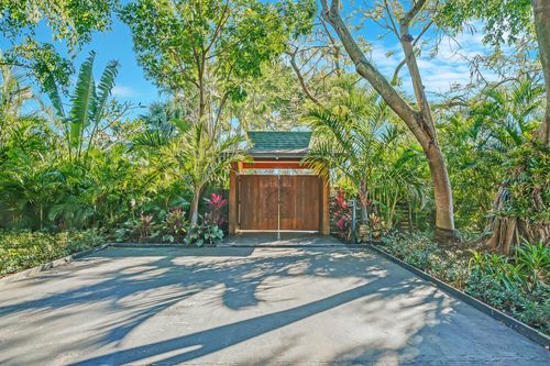 250 Essex Ln, West Palm Beach, FL, 33405-3364 | Card Image