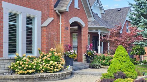 60 Joseph St, Uxbridge, ON, L9P1Z3 | Card Image