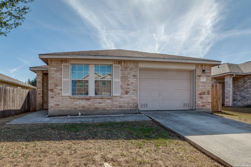 9734 Crescent Moon, San Antonio, TX, 78245-2916 | Card Image