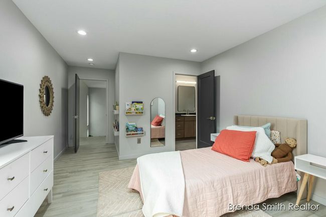 Bedroom 2 | Image 28