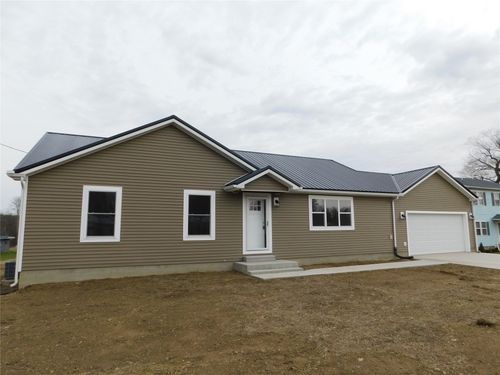 98 Elm St, Union City, PA, 16438-1309 | Card Image