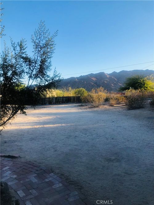 6670 Pine Ave, Twentynine Palms, CA, 92277 | Card Image