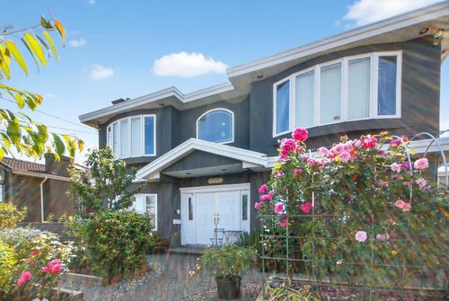7749 Gilley Ave, Burnaby, BC, V5J4Y1 | Card Image