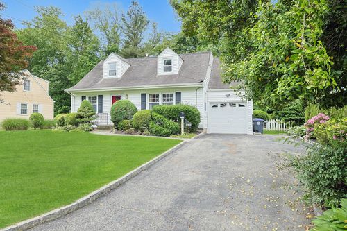 123 Randolph Rd, White Plains, NY, 10607-1518 | Card Image
