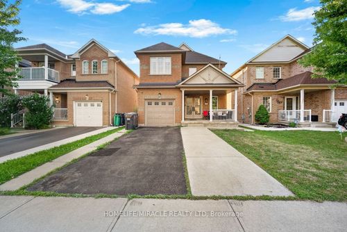 21 Chalkfarm Cres, Brampton, ON, L7A3V8 | Card Image