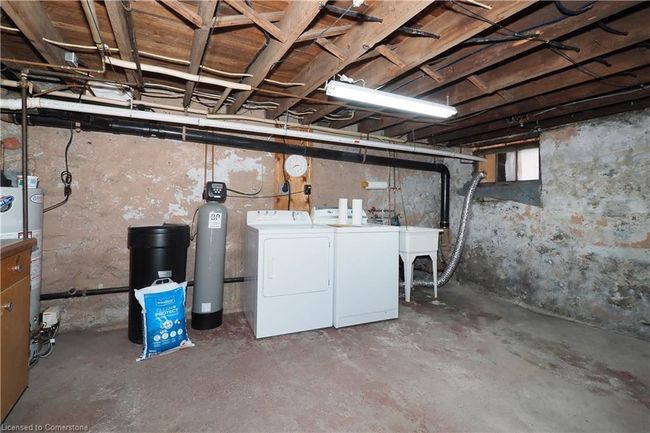 227 Waterloo St N, House other with 4 bedrooms, 1 bathrooms and 2 parking in Cambridge ON | Image 35