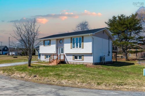 12 School Rd, Elmsdale, NS, B2S1K4 | Card Image