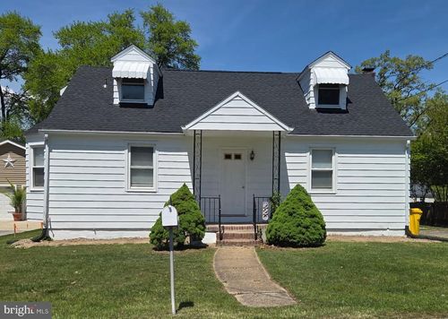 220 Poplar Ave, GLEN BURNIE, MD, 21061-2459 | Card Image