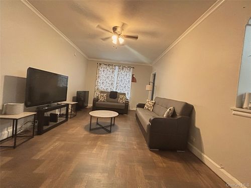 tb-463 E 178 Street, New York, NY, 10457 | Card Image
