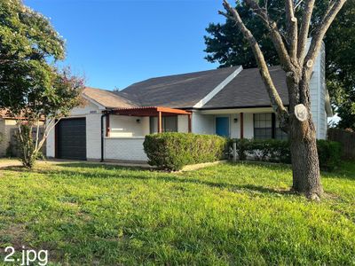 10033 N Suttonwood Drive, House other with 3 bedrooms, 1 bathrooms and null parking in Fort Worth TX | Image 2