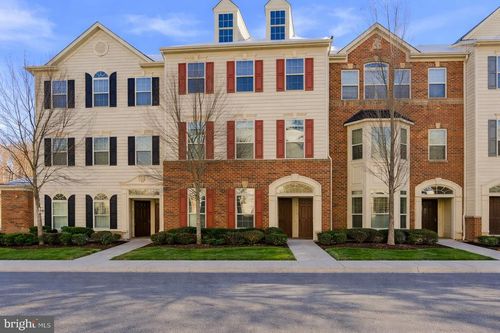 42143 Piebald Sq, ALDIE, VA, 20105-5847 | Card Image