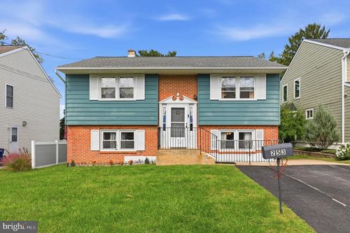 253 Highland Ave, AMBLER, PA, 19002-4802 | Card Image