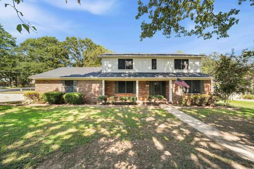 1701 War Eagle Dr, North Little Rock, AR, 72116-4429 | Card Image