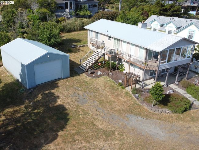 220 8 Th St, House other with 4 bedrooms, 3 bathrooms and 2 parking in Port Orford OR | Image 36